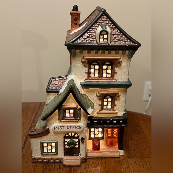 Dickens Collectibles Other - Illuminated Holiday Post Office Decor